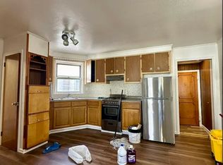 551 82nd St #R2, Brooklyn, NY 11209