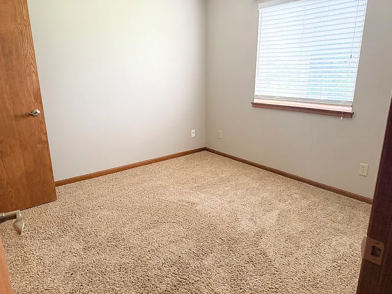 2717 Buttonwood Dr #1 — Photo 7