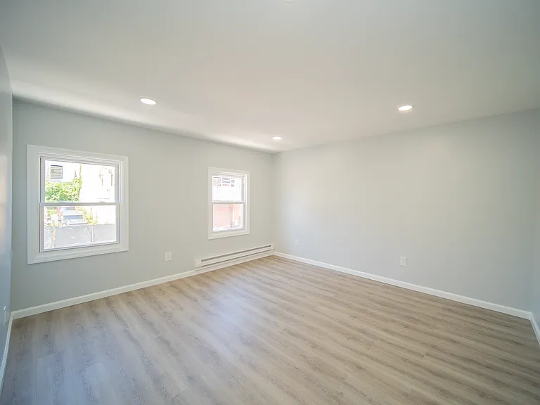 71 Beech St #2 — Photo 3