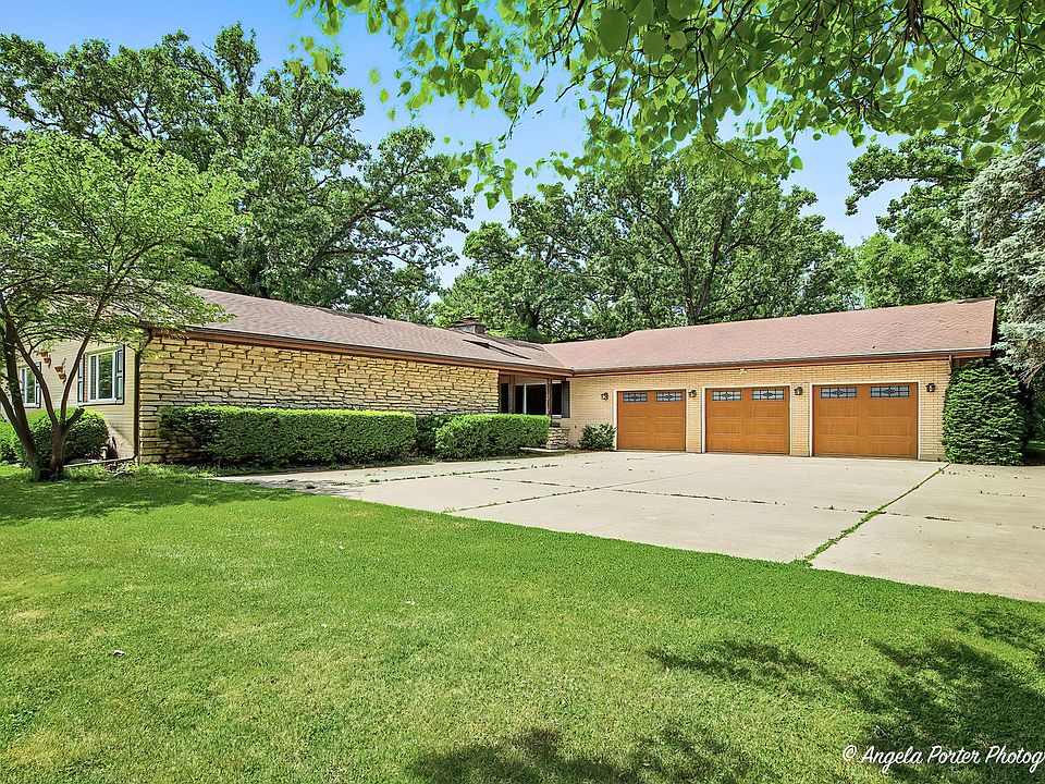 1st image of 4121 Miller Oaks Dr