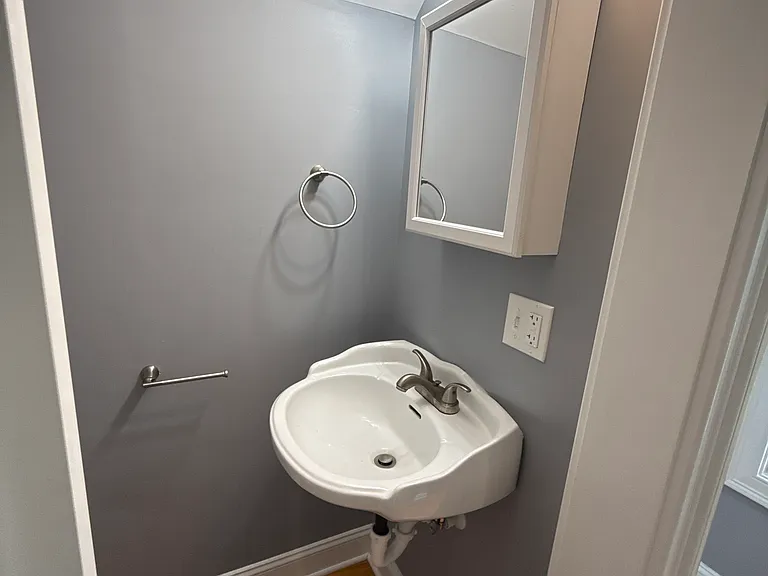 138 Lafayette St #2 — Photo 27