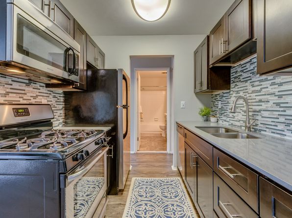 4854 Washtenaw Ave #4B1