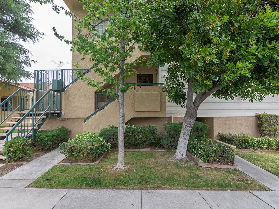 1st image of 404 Lincoln Ave APT 1
