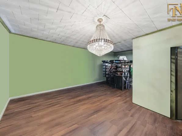 661 Euclid Avenue image 14 of 25