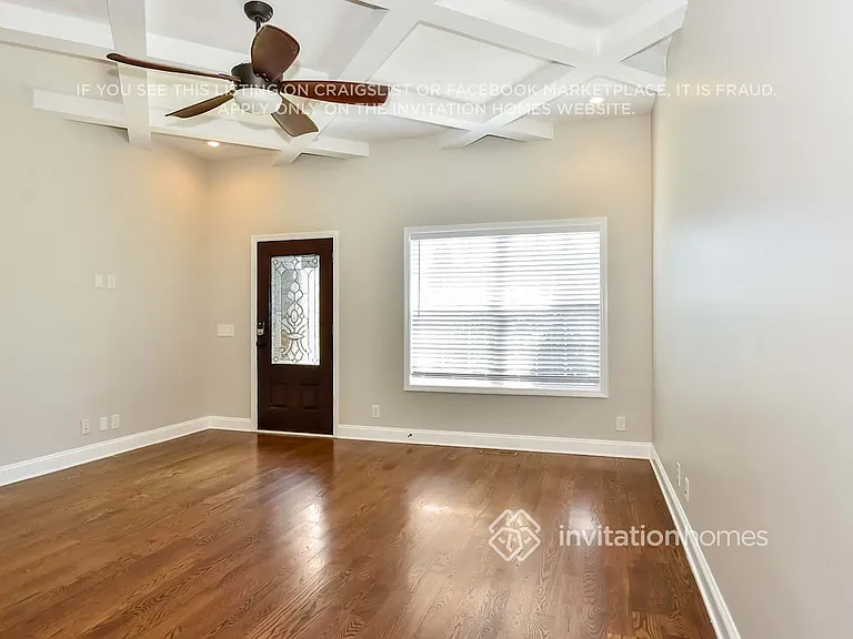 436 Palamino Ln — Photo 2