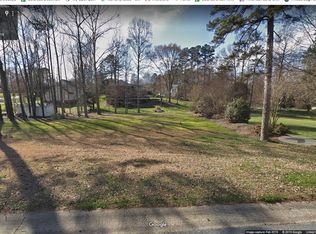 911 Balsam Trl, Charlotte, NC 28214