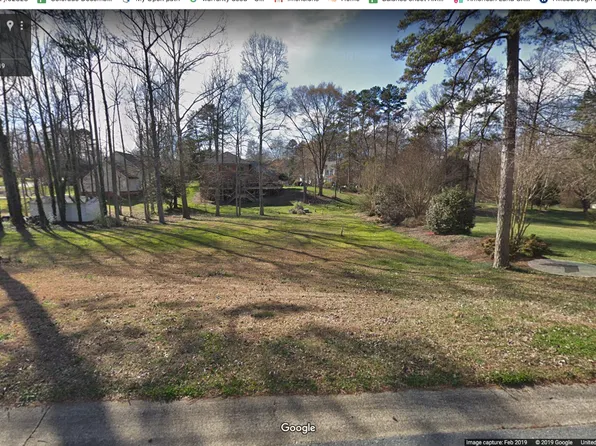 911 Balsam Trl, Charlotte, NC 28214