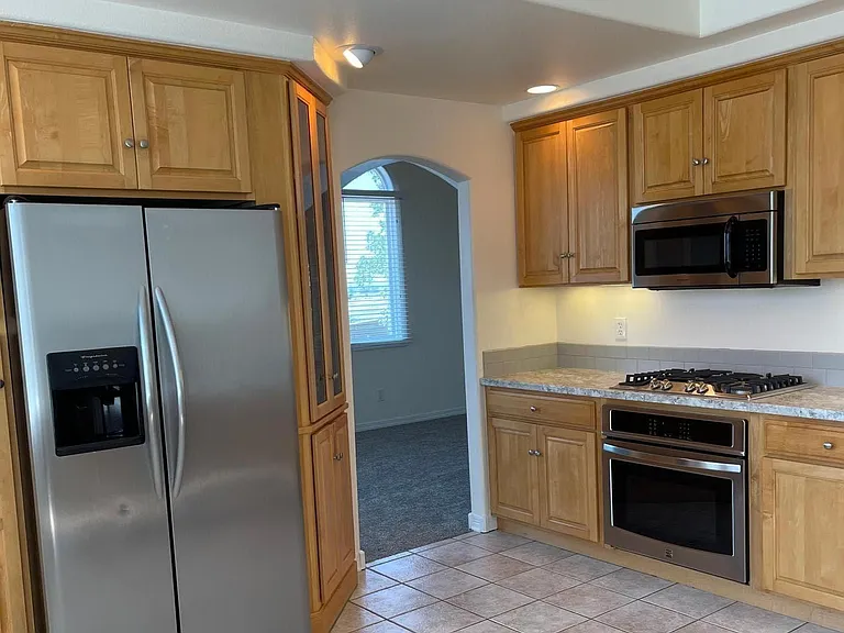 5111 Hogan Ct — Photo 5