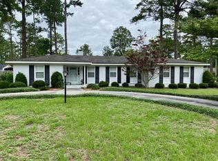 625 Town & Country Dr, Adel, GA 31620