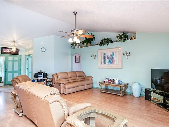 5th image of 10232 Dove Hill Ln