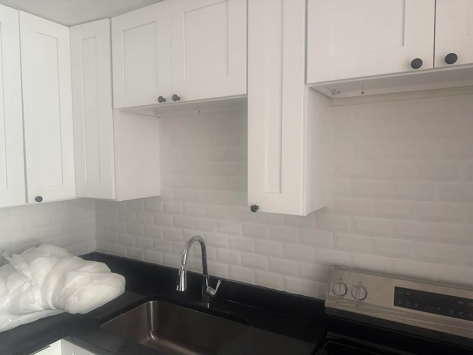 2 bed, 673 sqft, $1,750 — Photo 2