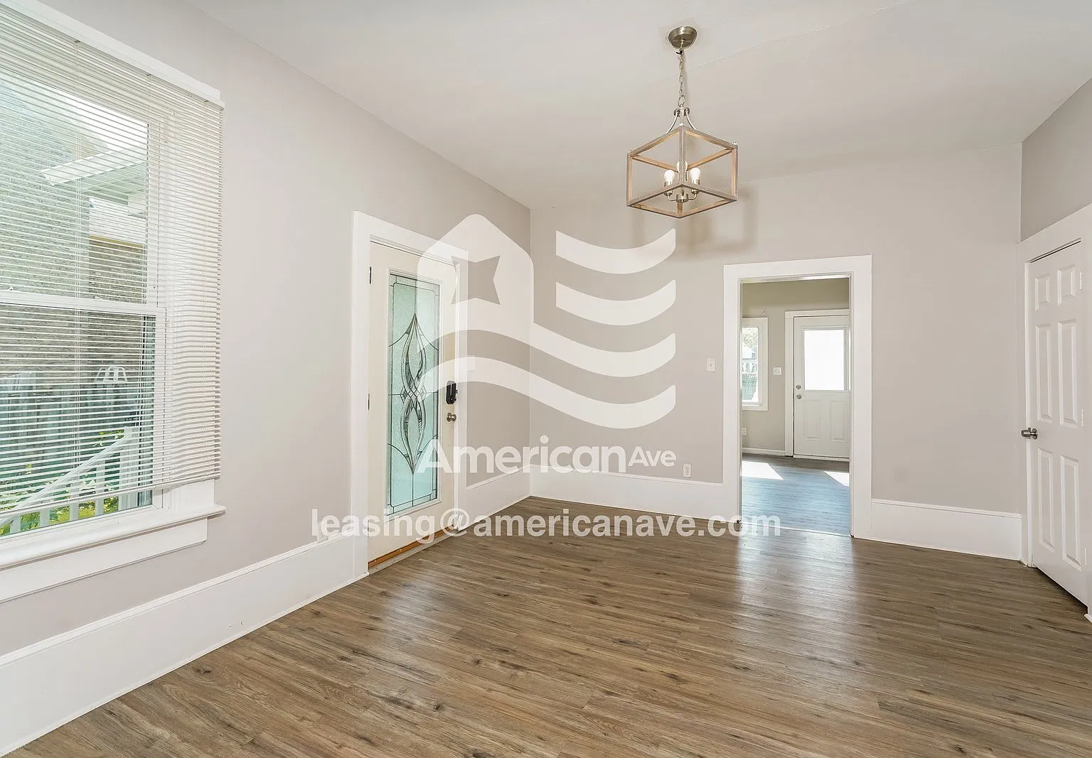 3 bed, 1.5 bath, 1420 sqft, $1,750 — Photo 4