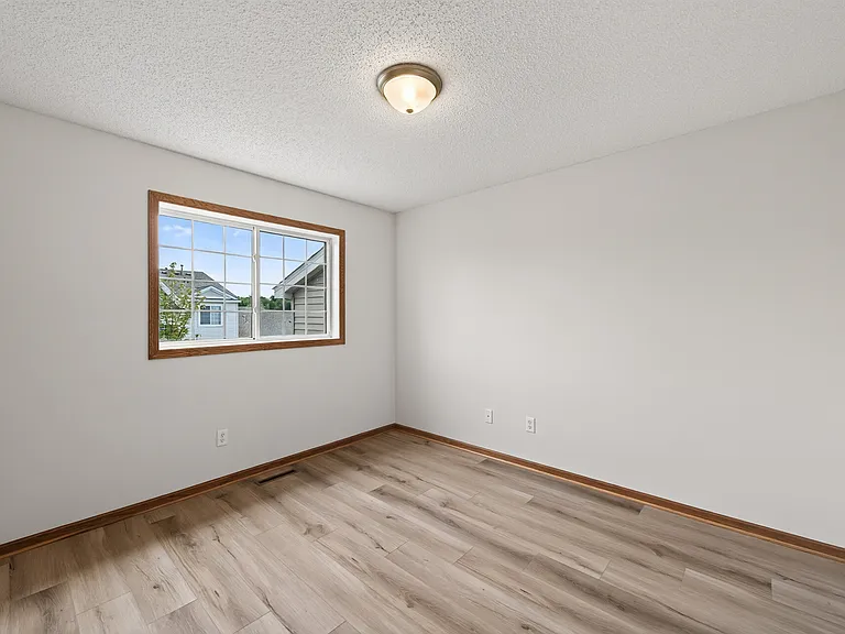 6581 Olive Ln N — Photo 12