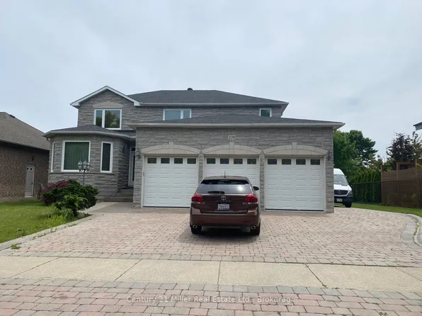 226 Elmwood Rd, Oakville, ON L6K 2B1