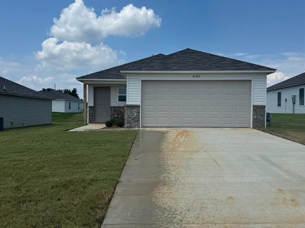 4129 Kings River Trl, Bauxite, AR 72011