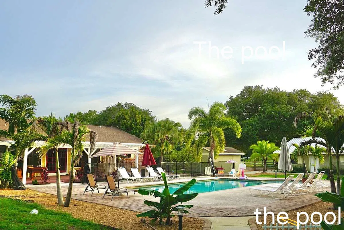 6 bed, 2970 sqft, $4,500 — Photo 1