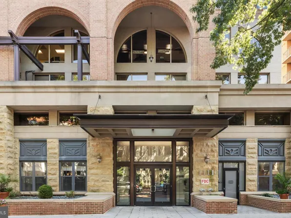 1111 25th St NW APT 906, Washington, DC 20037