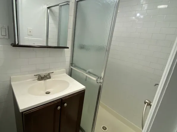 300 East 2nd Street image 22 of 23