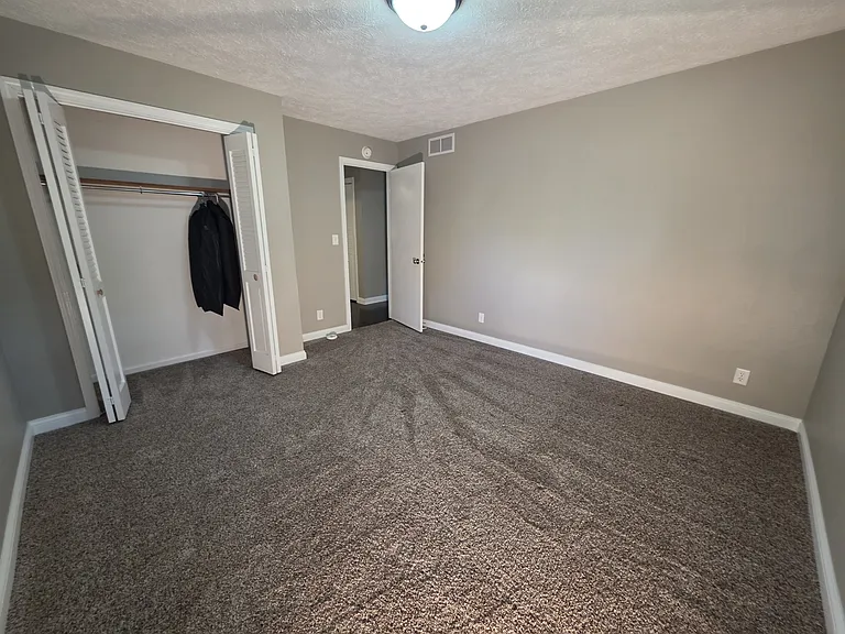 3827 Abbotsford Rd — Photo 23