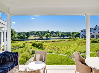 19 Old Boathouse Ln S, Hampton Bays, NY 11946