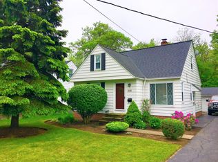 1608 Edgefield Rd, Lyndhurst, OH 44124