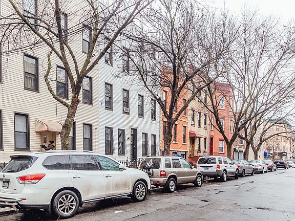 5th image of 383 Menahan St #1RR