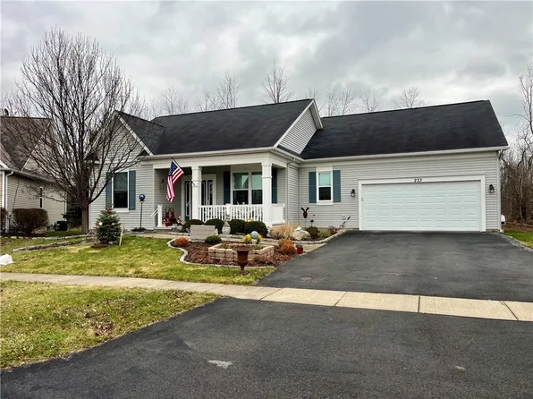 233 Kennedy St, Canandaigua, NY 14424