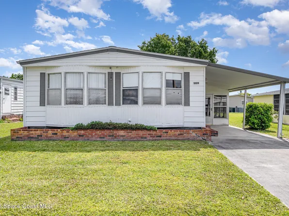 1809 Sago Palm St NE, Palm Bay, FL 32905