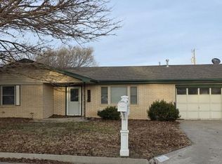 1424 Maple Ave, Guymon, OK 73942