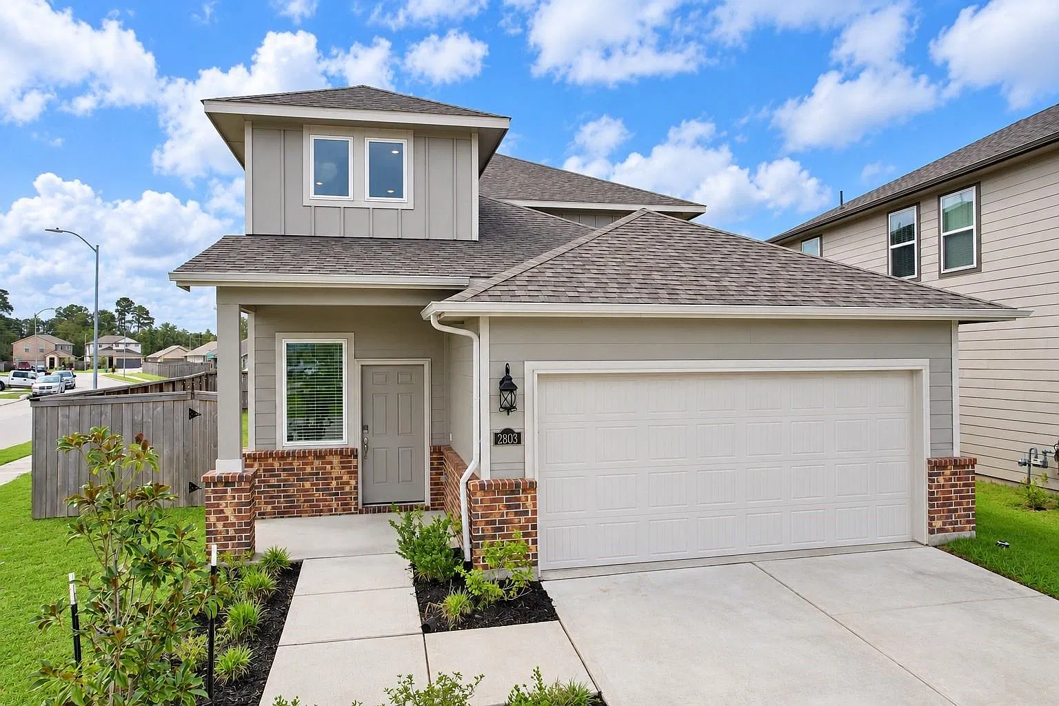 4 bed, 2.5 bath, 2170 sqft, $2,490 — Photo 1