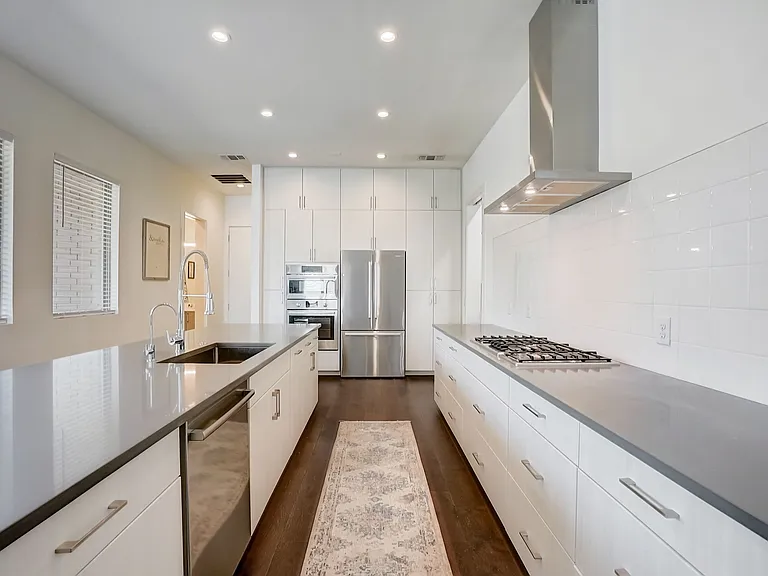 3312 Walchard Ct — Photo 9