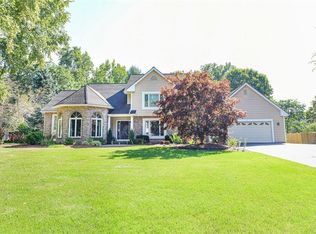 17 Sanfilippo Cir, Rochester, NY 14625