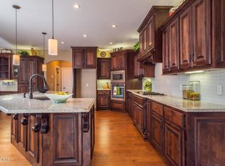 3957 Red Fox Run, Joplin, MO 64804