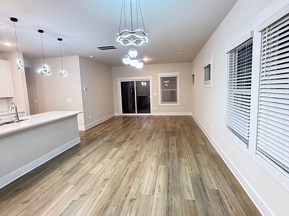 Luxury laminate flooring