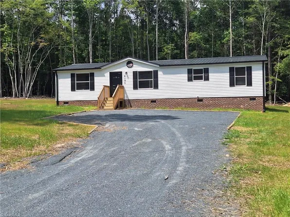 6195 Whites Chapel Rd, Staley, NC 27355