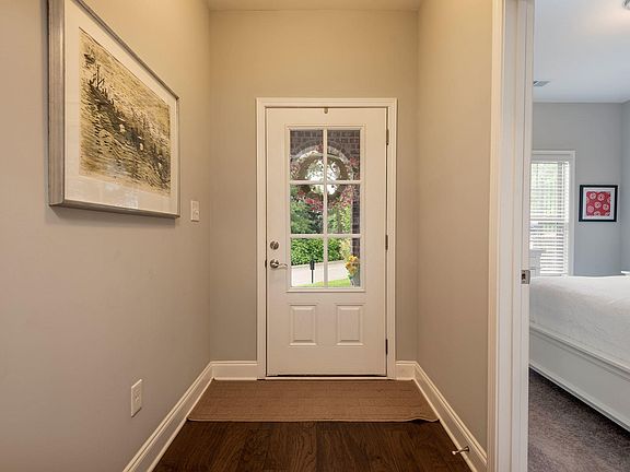 2nd image of 435 Sunny Springs Ln