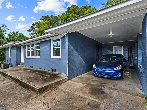 3rd image of 2338 Fort Benning Rd