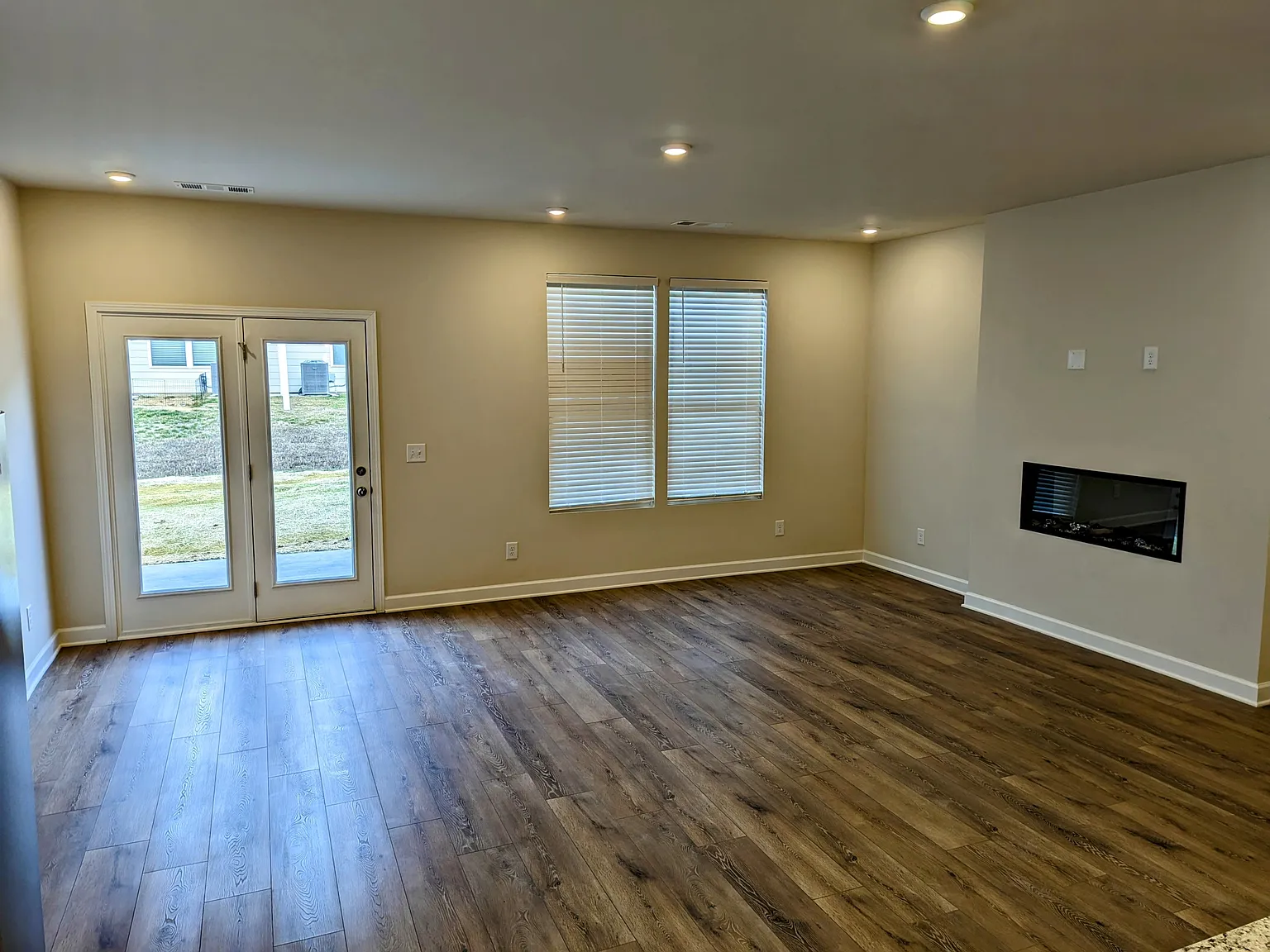 534 Medwyk Drive - 534 — Photo 4