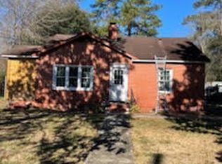 1394 Unity Rd, Holly Hill, SC 29059