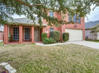 542 Briaroaks Dr, Lake Dallas, TX 75065