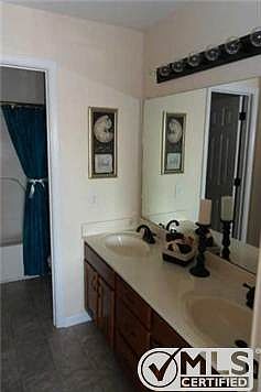 4th image of 1009 Bobcat Dr