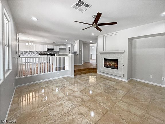 3rd image of 1093 Pleasing Plateau St