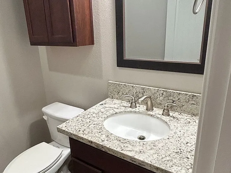 2601 Sapphire Ln #3 — Photo 8
