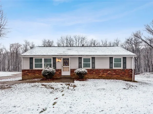 828 Yukon Rd, Madison, PA 15089