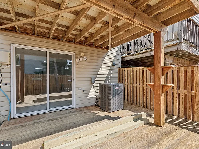 19011 Partridge Wood Dr — Photo 21