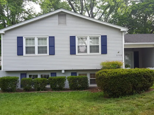 3732 Piccadilly Ln, Roanoke, VA 24018