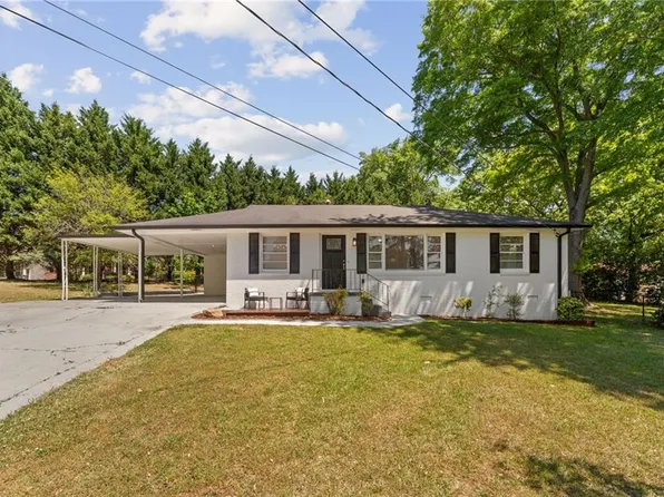 951 Cherokee Trl SE, Smyrna, GA 30080