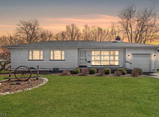 95 Stevens Ave, Cedar Grove, NJ 07009