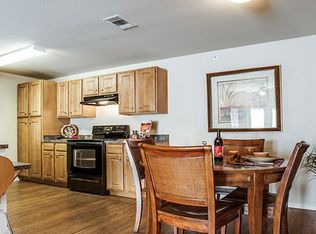 2020 S Walnut Ave, New Braunfels, TX 78130