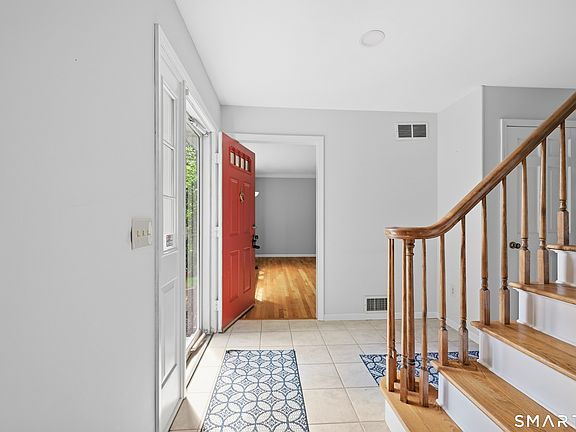 3rd image of 2 Banquo Brae Road